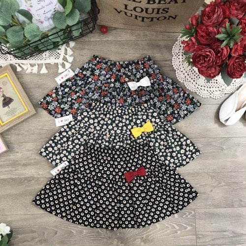 Chân váy hoa thô kèm quần cotton bên trong size từ 3-10 Chân váy hoa thô kèm quần cotton bên trong size từ 3-10