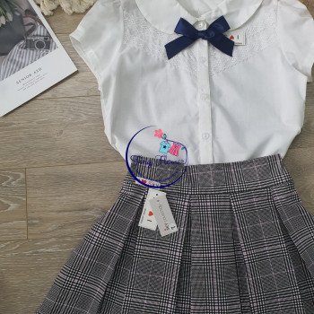 Chân váy kẻ học sinh kèm quần cotton bên trong